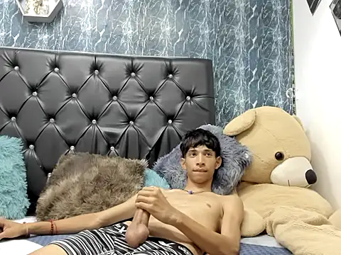 Snapshot of cruzitojpx18 chatting on November 2025 07:33:02 AM cruzitojpx18 online show from November 2025 07:33:02 AM