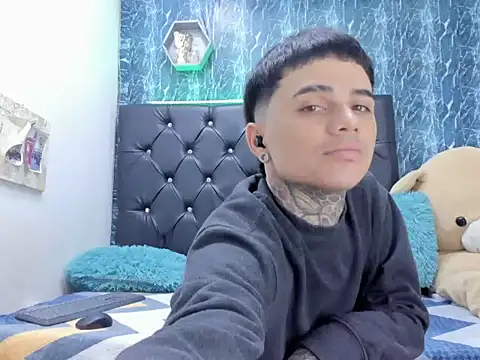 Snapshot of cruzitojpx18 chatting on November 2025 09:07:01 PM cruzitojpx18 online show from November 2025 09:07:01 PM