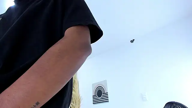 DamianAndMAximoo online show from November 2025 12:16:02 PM