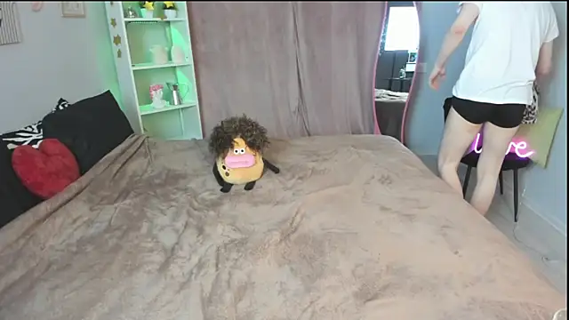 Snapshot of kevinhunter_ chatting on November 2025 03:23:02 PM kevinhunter online show from November 2025 03:23:02 PM