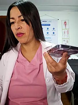 JustSamantha  online show from February 2026 12:26:01 PM