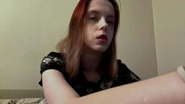 LulyClouds online show from December 2025 01:16:02 PM