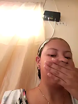 Amber Adams01 online show from November 2025 01:10:02 PM