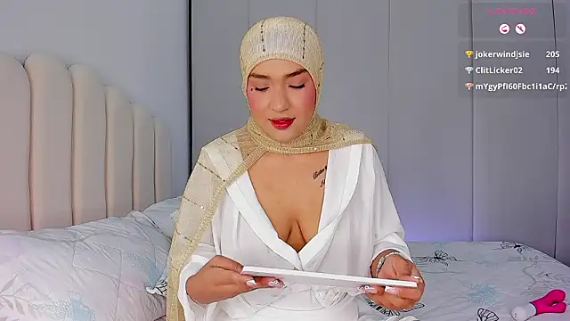 Amira-Zahra online show from March 2026 10:29:02 AM