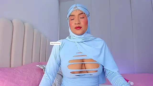 Snapshot of Amira-Zahra chatting on May 2026 09:56:02 PM Amira-Zahra online show from May 2026 09:56:02 PM