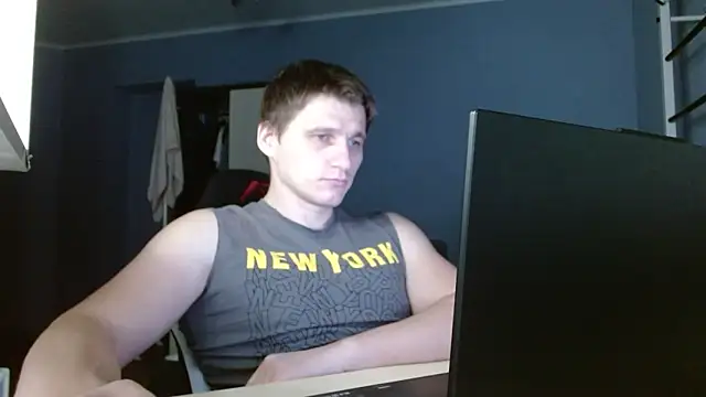 Poliglotjoe1 online show from February 2026 01:35:02 AM