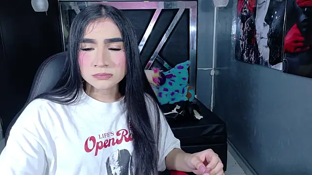 Snapshot of Evangeline_Star1 chatting on November 2025 08:11:01 PM Evangeline Star1 online show from November 2025 08:11:01 PM