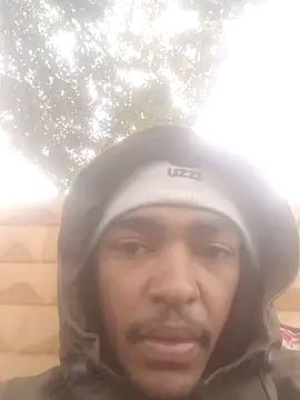 Eezxxx online show from April 2026 07:14:01 AM