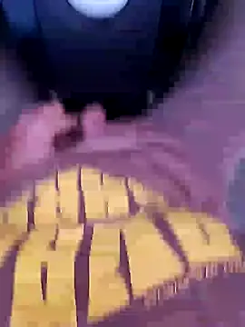 Snapshot of Meow_buggie chatting on December 2025 02:47:02 PM Meow buggie online show from December 2025 02:47:02 PM