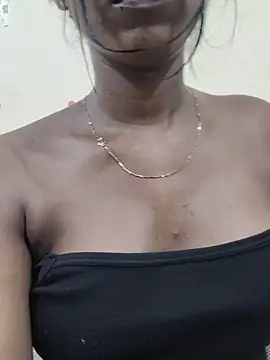 Simran 0011 online show from June 2026 10:26:01 PM