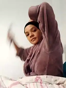 Cadence28 online show from November 2025 04:34:02 AM