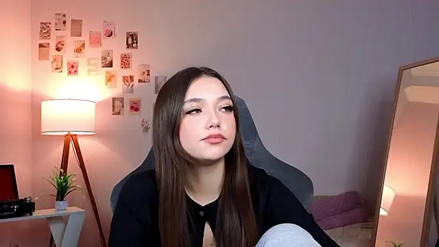 Vexorine online show from February 2026 05:39:01 PM