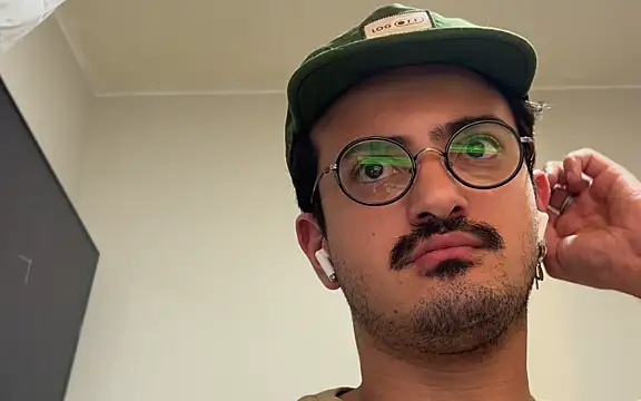 Snapshot of baelaleia chatting on November 2025 08:46:02 AM baelaleia online show from November 2025 08:46:02 AM