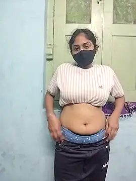 Miss tinaaa online show from November 2025 11:24:02 AM