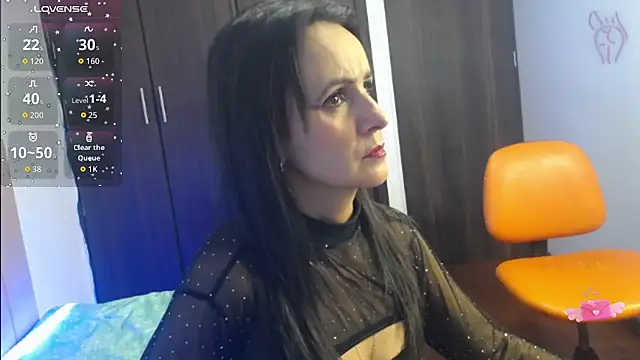 Juliana  lx online show from November 2025 12:49:02 PM