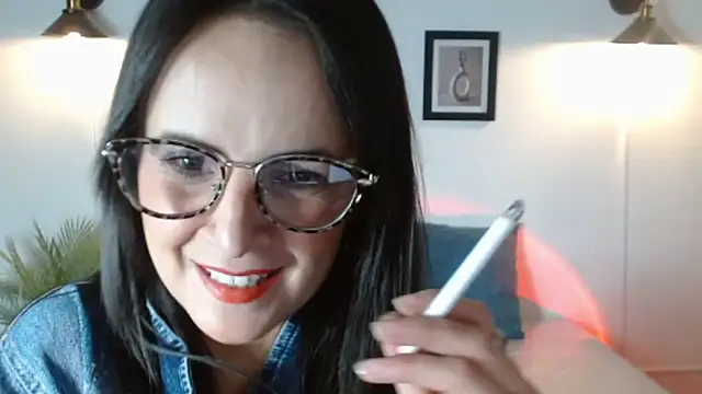 Juliana  lx online show from March 2026 02:00:02 PM