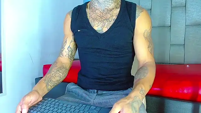 Snapshot of Hot_Latino_x chatting on March 2026 12:44:02 PM Hot Latino x online show from March 2026 12:44:02 PM