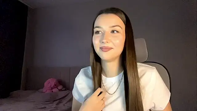 Annie SmiIe online show from November 2025 10:15:02 AM