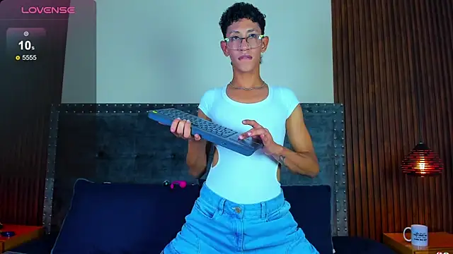 alan bless18 online show from November 2025 07:15:01 PM