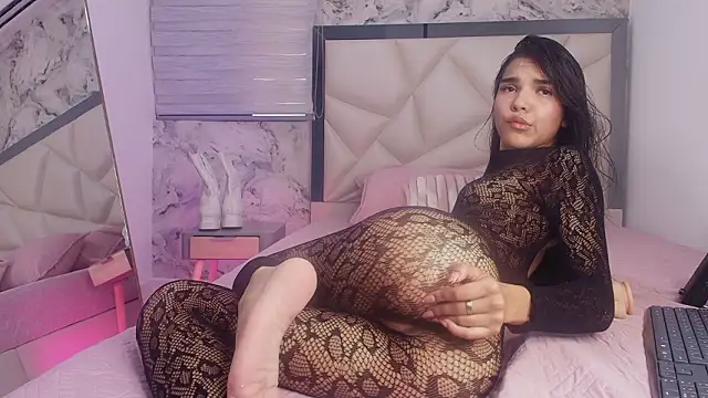 lili jhonson online show from February 2026 11:49:01 AM