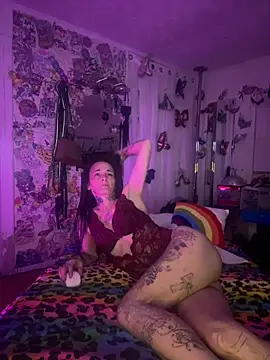chaoticluvbug online show from April 2026 10:11:01 AM
