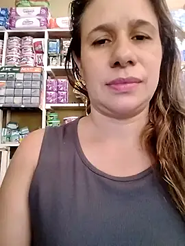 MIA-LARIOS online show from April 2026 02:38:01 PM