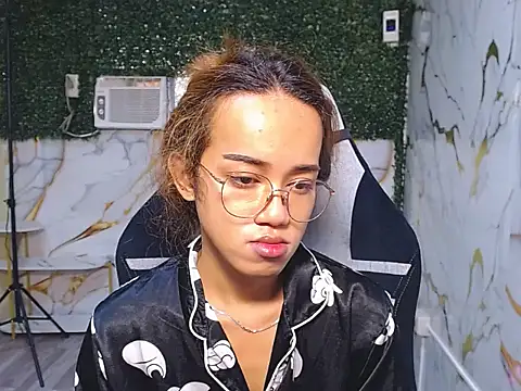 Snapshot of imadriana12 chatting on November 2025 06:26:02 AM imadriana12 online show from November 2025 06:26:02 AM