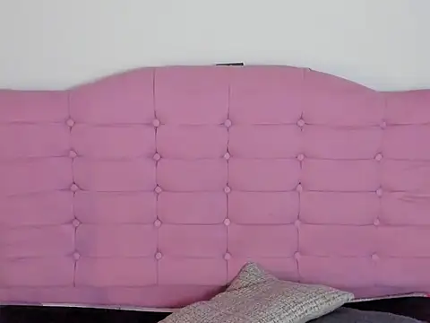 kylie1 ls online show from December 2025 01:25:01 AM