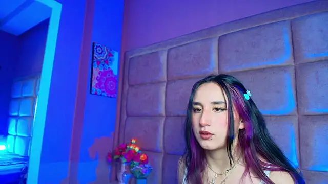 CharlotteStuart online show from February 2026 04:01:02 AM