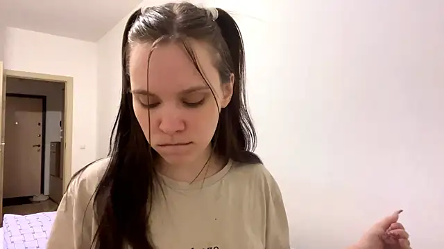 Snapshot of ColettaPeitz chatting on November 2025 01:36:01 PM ColettaPeitz online show from November 2025 01:36:01 PM