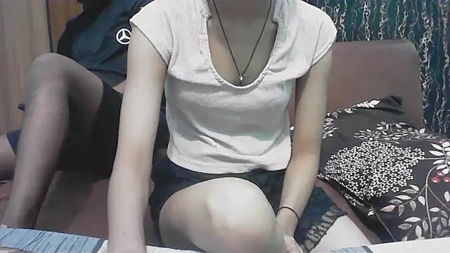 hello baby01 online show from April 2026 05:03:01 PM