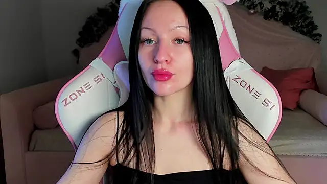 NaomiBlakes online show from December 2025 05:24:01 AM