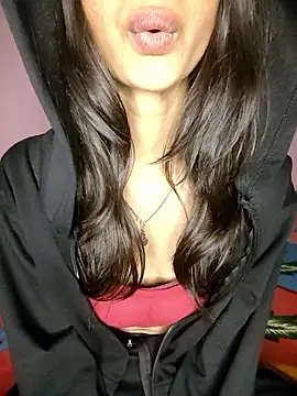 -AYUSHI01 online show from January 2026 07:01:02 AM