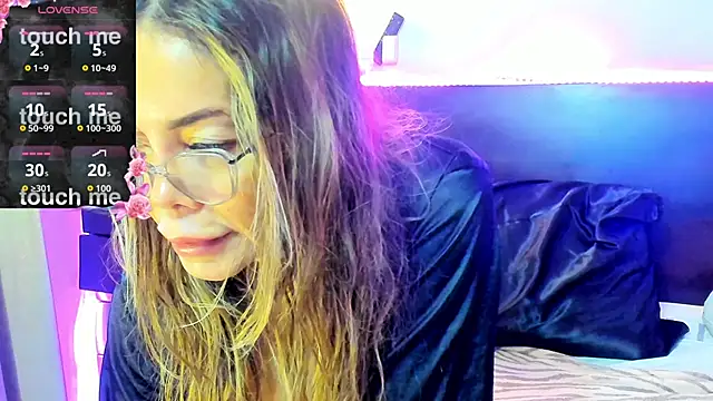 Snapshot of venus_desired260669 chatting on November 2025 01:57:02 PM venus desired260669 online show from November 2025 01:57:02 PM