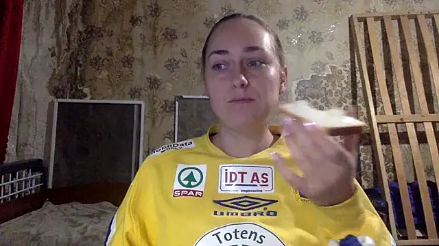 Vassila69 online show from December 2025 07:31:01 PM