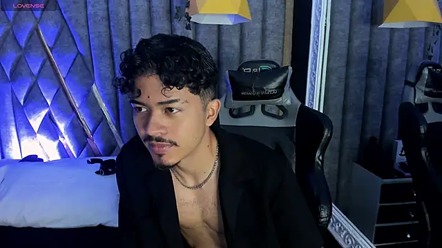 Snapshot of NicolaiKarav chatting on May 2026 11:40:01 AM NicolaiKarav online show from May 2026 11:40:01 AM