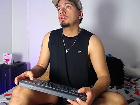 Henry villa23 online show from November 2025 04:45:02 AM