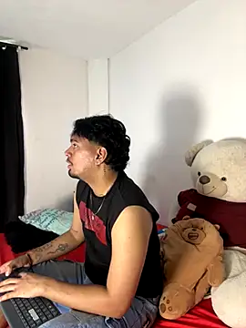 Henry villa23 online show from December 2025 03:43:02 PM