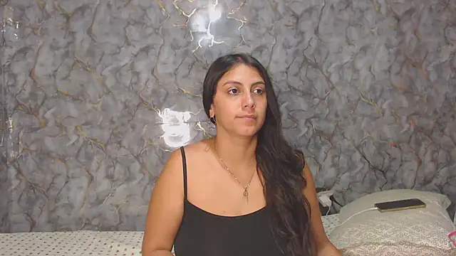 miarouse1531 online show from January 2026 12:01:02 AM