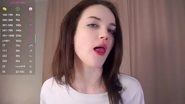 Snapshot of AllynHagie chatting on November 2025 04:34:02 AM AllynHagie online show from November 2025 04:34:02 AM