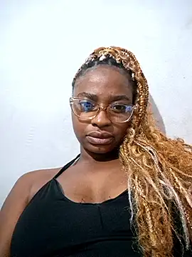 SexypuppyX online show from November 2025 07:03:01 PM