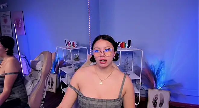 ValeryPalmer online show from December 2025 11:59:02 AM