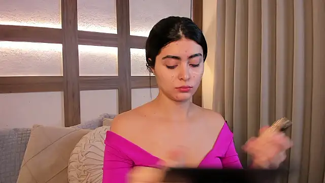 SarhaVega online show from February 2026 12:28:01 PM