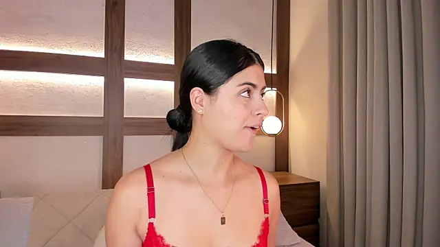 SarhaVega online show from March 2026 01:22:02 PM