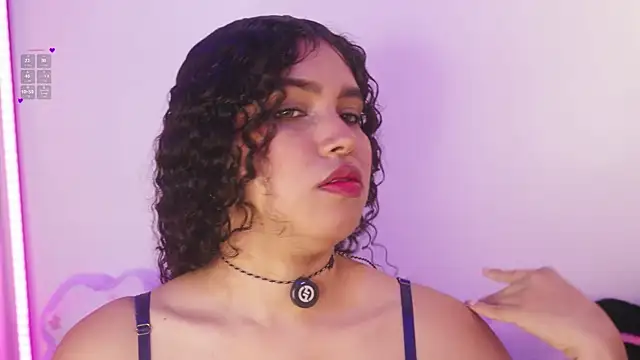 EloiseSweetxx online show from April 2026 12:31:01 PM