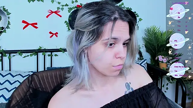 LiraBelle online show from June 2026 03:26:02 AM