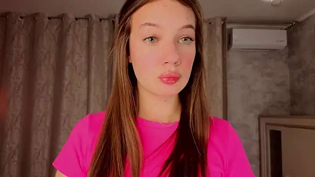 NeliaVandresar online show from December 2025 04:06:01 AM