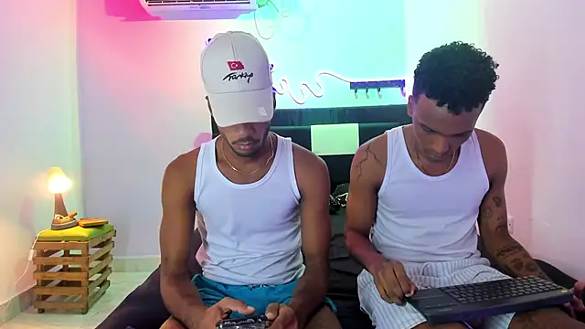 Snapshot of Black_Guys_Pervert_ chatting on November 2025 01:11:01 PM Black Guys Pervert online show from November 2025 01:11:01 PM