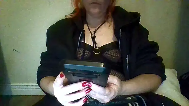 Snapshot of findom_mistressvampcandy chatting on November 2025 04:23:02 AM findom mistressvampcandy online show from November 2025 04:23:02 AM