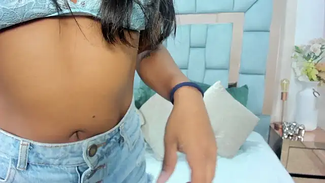 thalia nichols online show from May 2026 10:37:01 PM